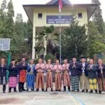 Peringatan HARDIKNAS, MAN Enrekang Merayakan dengan memakai busana adat