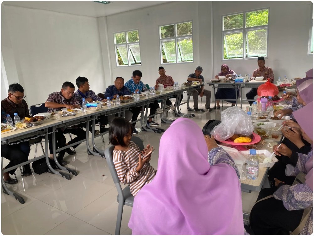 Perkuat Kolaborasi, MAN 1 Luwu Timur Gelar Studi Tiru ke MAN Enrekang Guna Tingkatkan Mutu Pendidikan